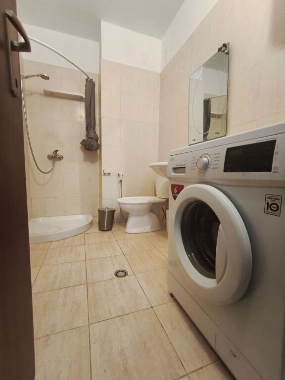 Apartament 3+1 me Pamje nga Deti me Qira në Vollga, Durrës – 165 m², i Mobiluar Plotësisht