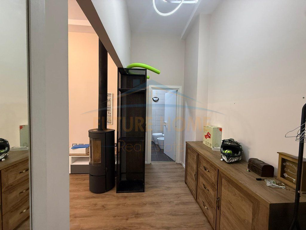 Shitet, Apartament 3+1+2, Fresk, Tiranë