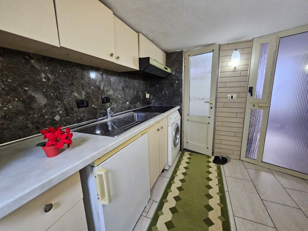 1+1apartament 1 min larg nga qendren tregtare concord I kompletuar + internet