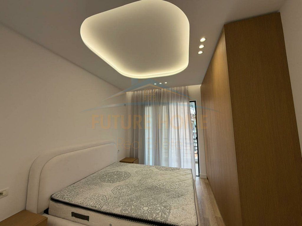 Shitet, Apartament 1+1,Unaza e Re. 