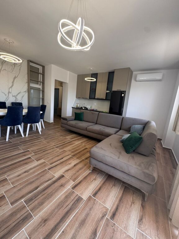 Shitet Apartament 1+1 –Golem