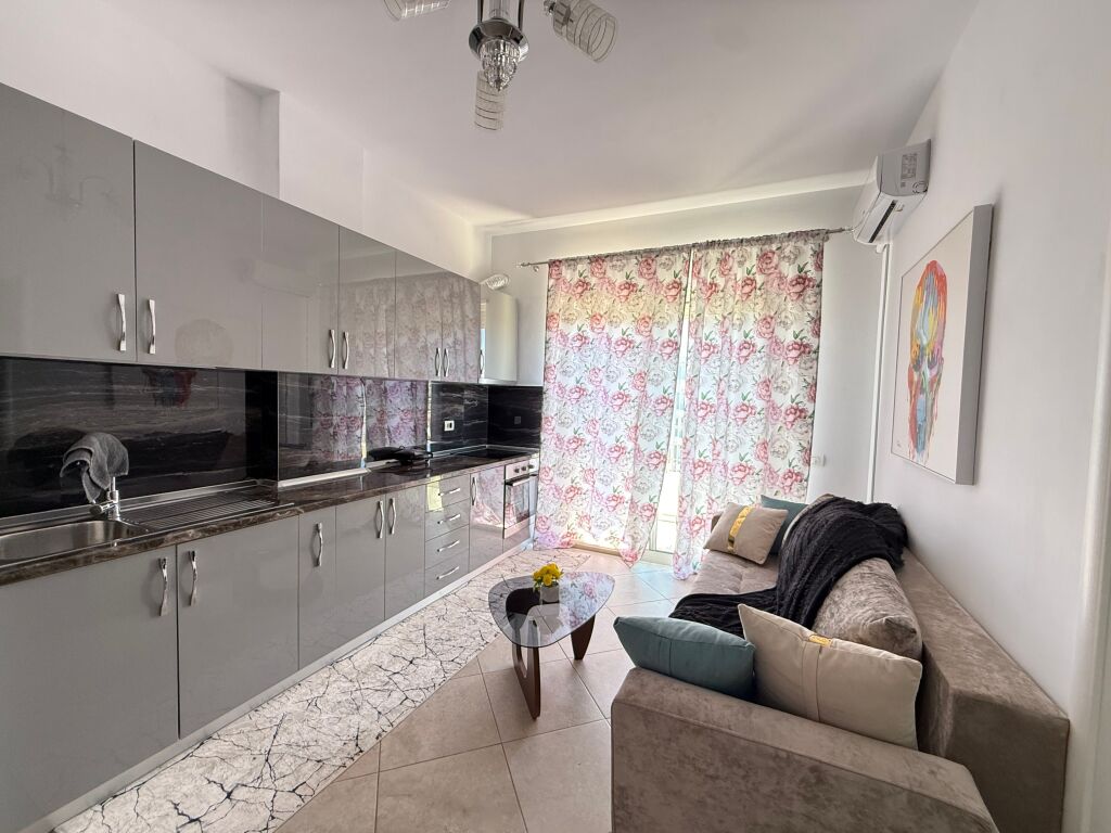 Qera afatgjate apartament 1+1 ne plazh iliria