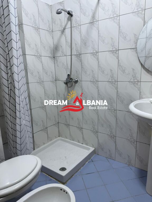 Appartamento in Affitto in Via Muhamet Gjollesha vicino all'Hotel Mondiali (ID 42215559)