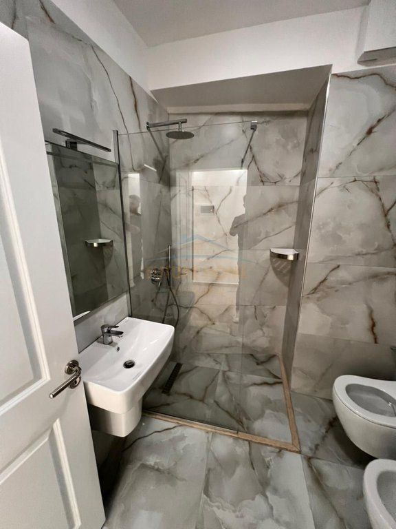 Shitet, Apartament 1+1, Rruga e Elbasanit