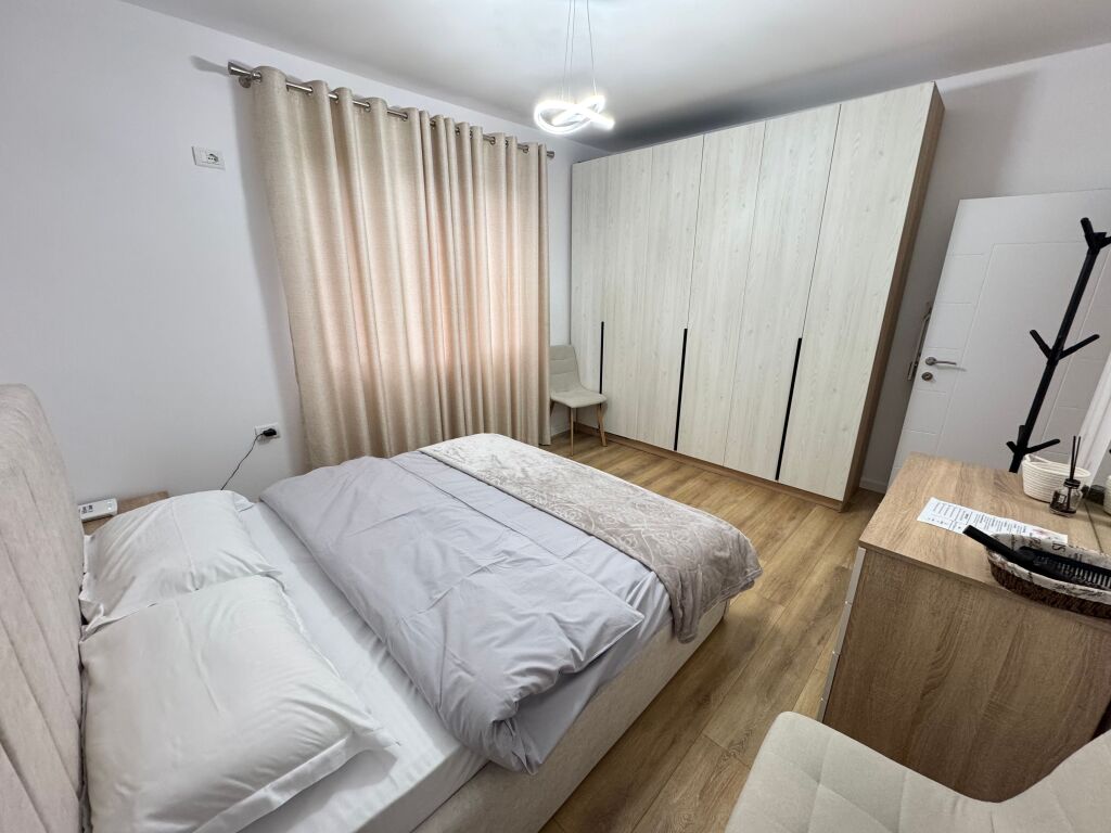 APARTAMENT 1+1 PER QIRA NE QENDER