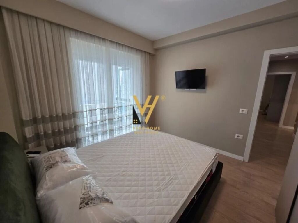 JEPET APARTAMENT 2+1+BLK ME QERA TE RRUGA E KAVAJES 850 EURO