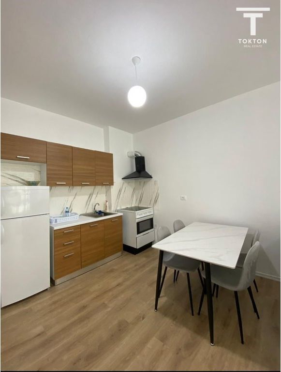 QIRA, APARTAMENT 2+1, PASKUQAN, TIRANË