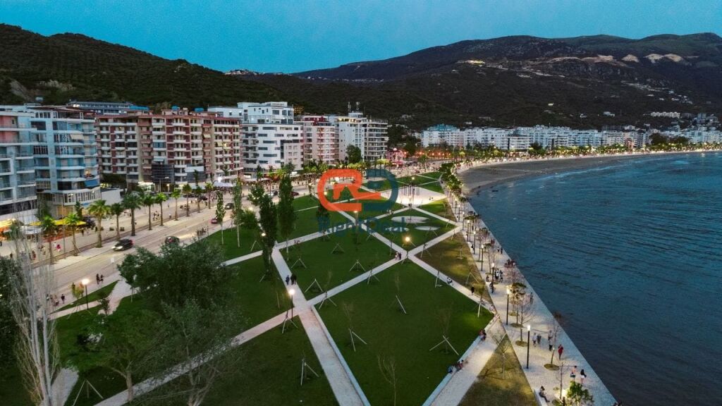 Ne Lungomare Vlore, Shitet Njesi Biznesi, Ideal Per Investim!!!