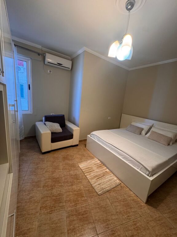 🏡 Shitet Apartament 1+1 me Pamje Deti  Golem 🌊