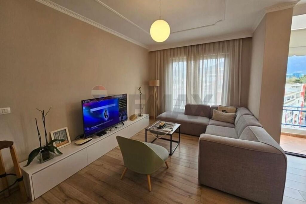 Apartament 2+1 me qera Rruga e Kosovareve