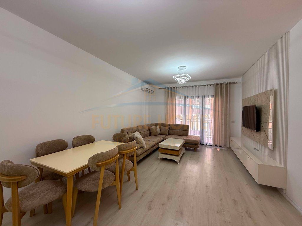 Qera Apartament 2+1+2 , Green City Rezidence , Unaza E Re