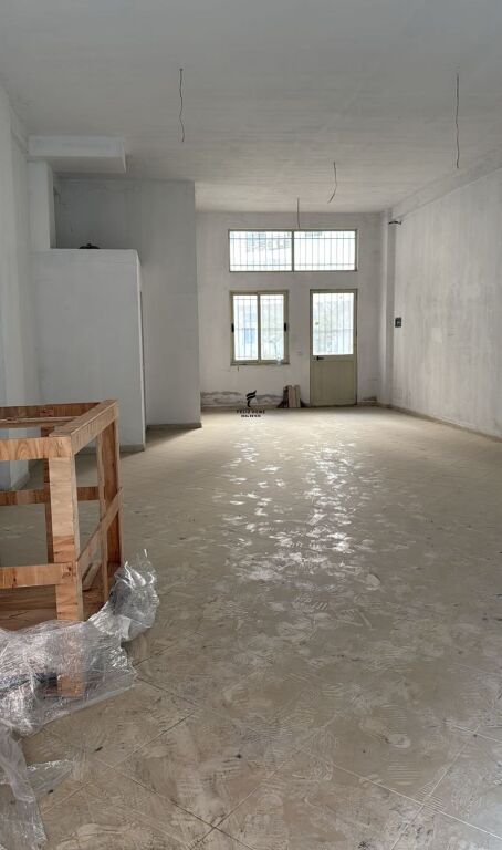 NEGOZIO IN AFFITTO 80 M2 YZBERISHT 45.000 LEKE FH-74894