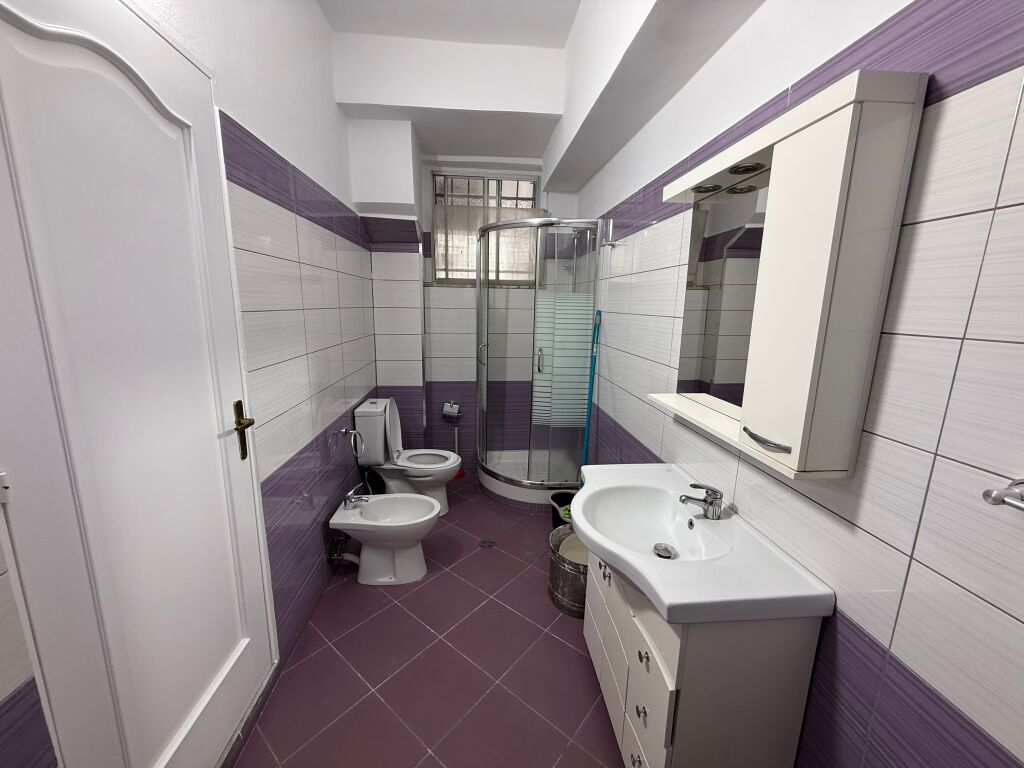 Apartament 2+1 me qera Qemder durrsit