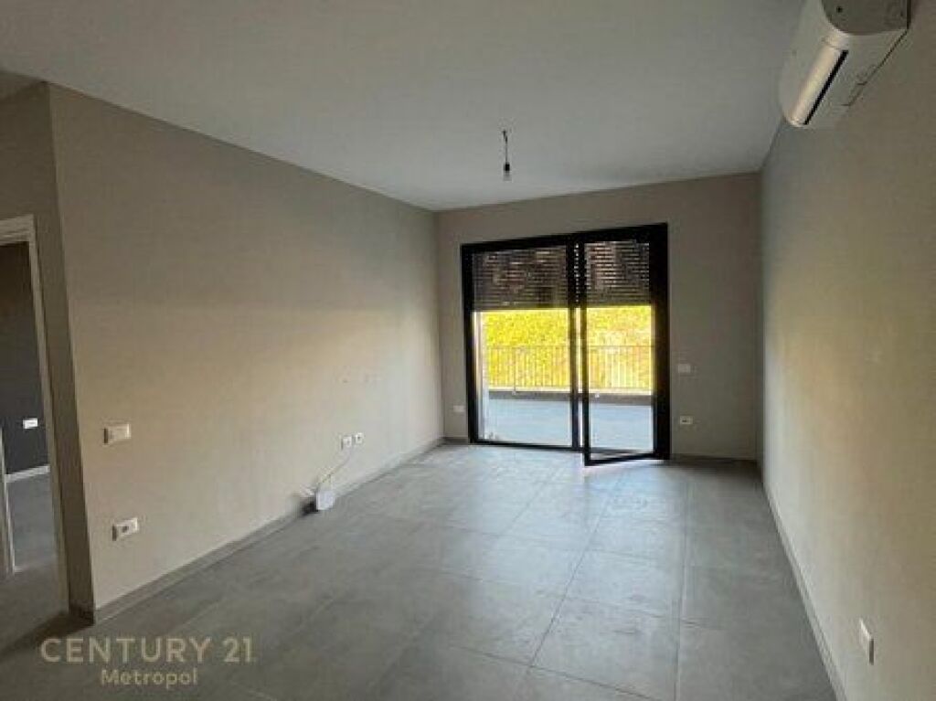 Apartment 1+1 for rent at Dry Lake, in the Met Invest buildings.