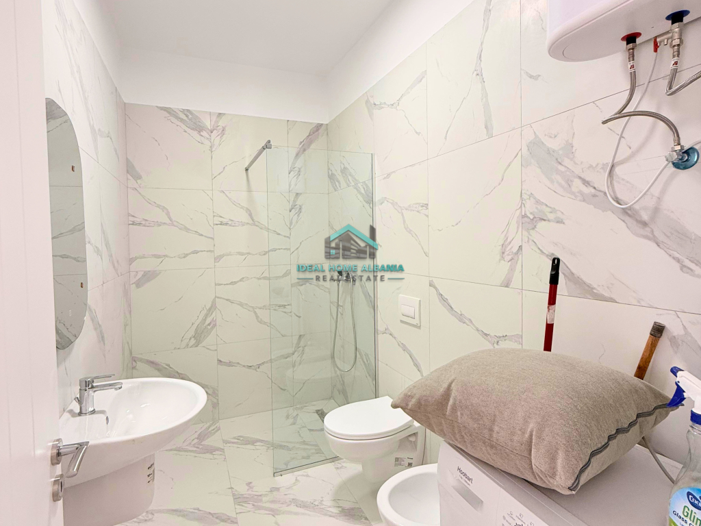 Apartament 1+1 me qera në Lungomare, Vlorë