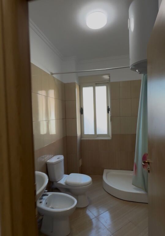Shitet, Apartament 2+1, Fresk