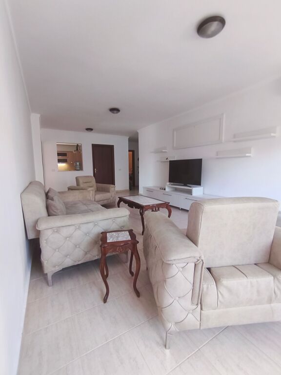 Apartament 3+1 me Pamje nga Deti me Qira në Vollga, Durrës – 165 m², i Mobiluar Plotësisht