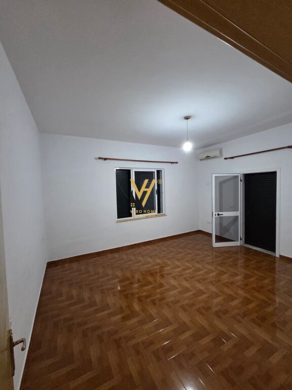 JEPET APARTAMENT 2+1 ME QIRA TE KODRA E PRIFTIT 38.000 LEKE