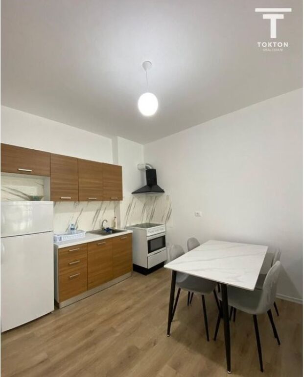 QIRA, APARTAMENT 2+1, PASKUQAN, TIRANË