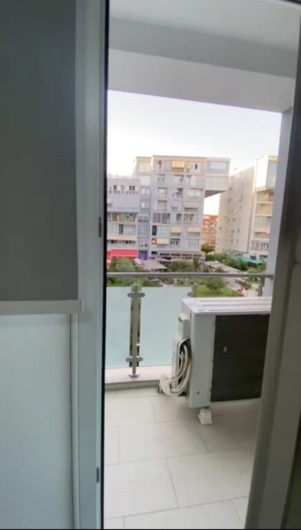 Qera | Ambjent Biznesi | Komuna e Parisit | 1200 €/muaj