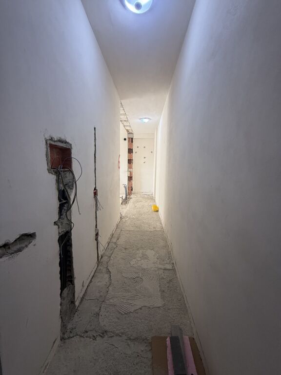 Shitet Apartament 1+1 Fusha Aviacionit