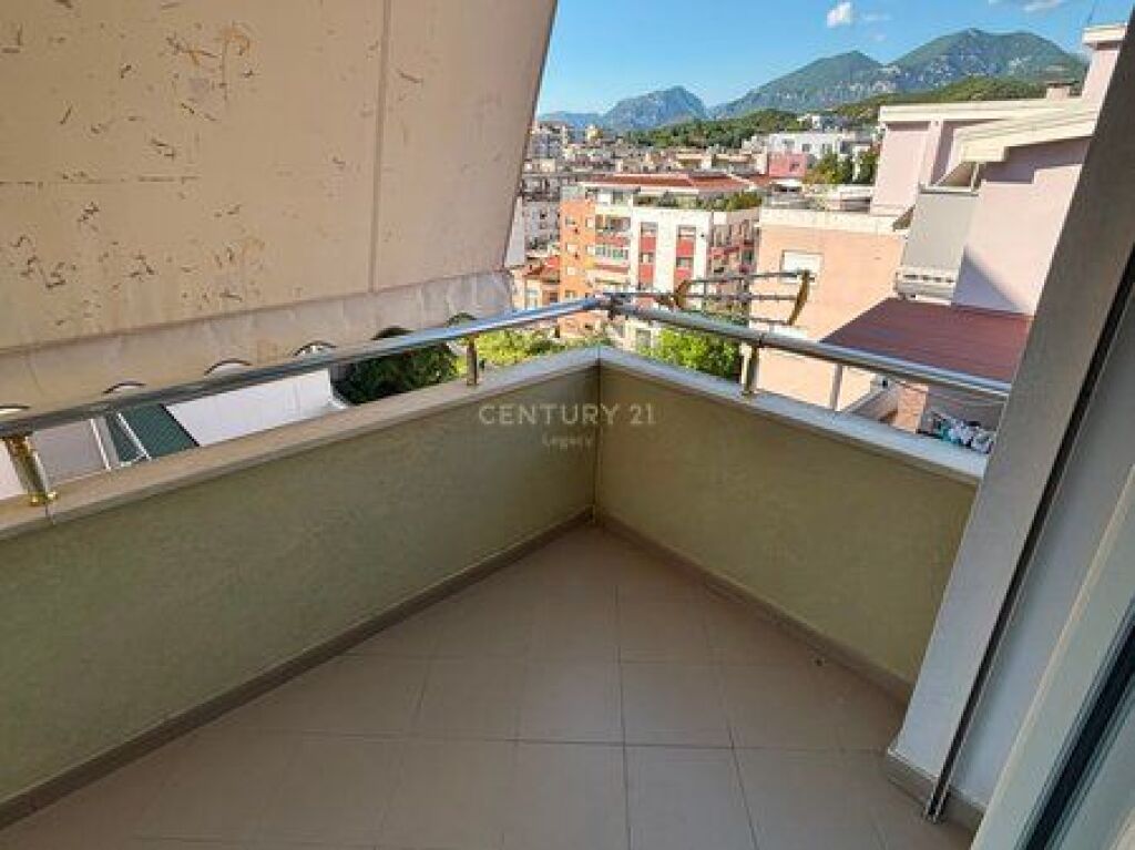 Apartament 2+1 në shitje në Fresk 135.000