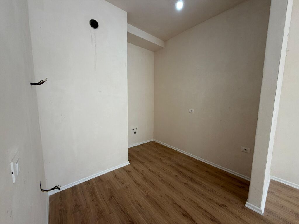 📣 SHITET Apartament 3+1+2 📍 Komuna e Parisit ✨