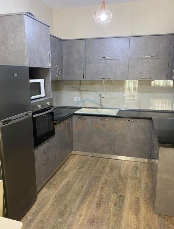 Affitto, Appartamento 2+1+2, Brryli, Tirane​