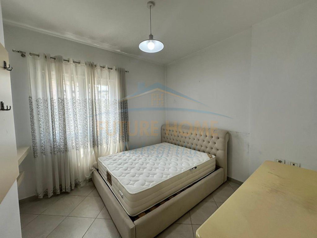 Affitto, Appartamento 2+1+2+Posto Auto Comune di Parigi, Tirana. 750 €