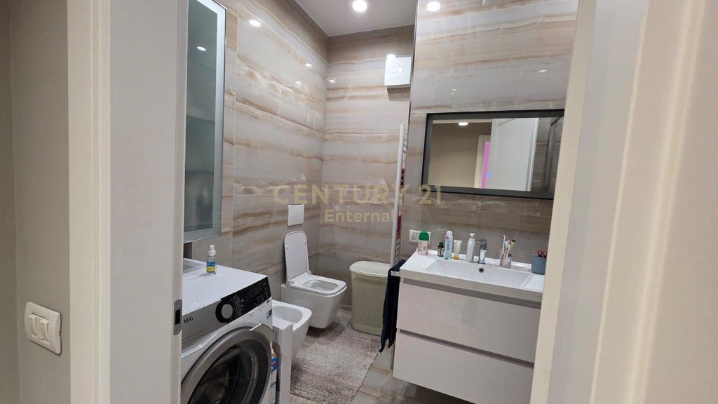 Apartament 2+1+2 per shitje tek Kompleksi Panorama