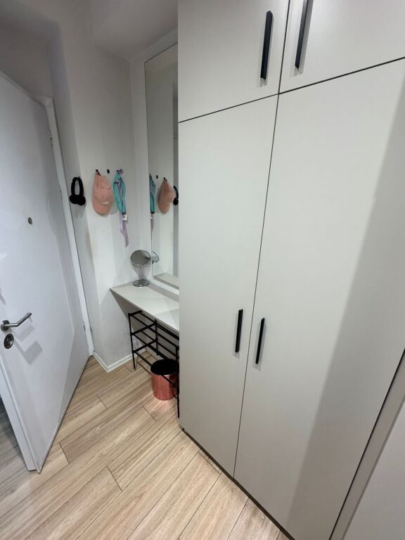 Shitet apartament 1+1 (me hipoteke)
