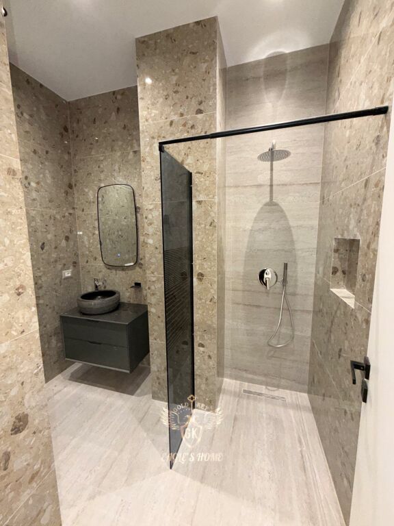 SHITET Super APARTAMENT  • 2+1+2 + Verande  📍 Adresa:Lagja 2, Sefer Efendiu •  