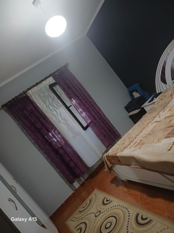 APARTAMENT 1+1.43000 LEKE.ISH PARKU I AUTOBUZAVE