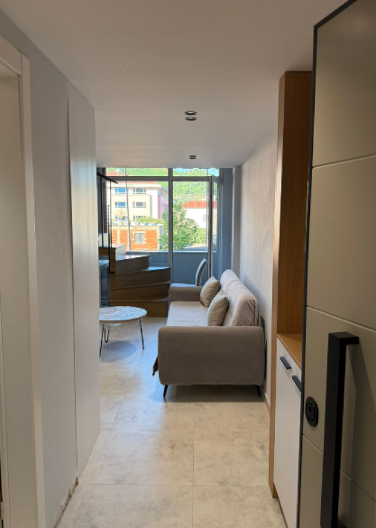 Jepet me Qera Apartament Duplex – Tek Golden Park