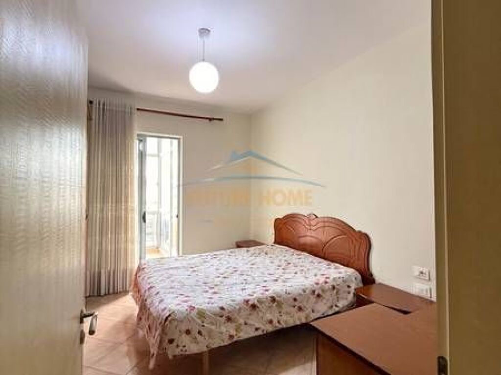 For sale, Apartment 1+1, New Electric Market, Ali Demi, Tirana