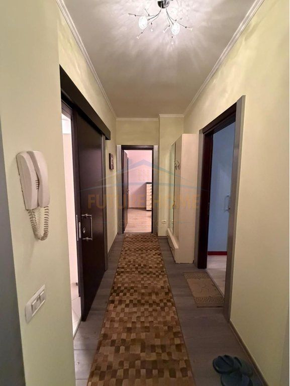 In vendita, Appartamento 2+1+Deposito, Via Barrikadave, Tirana