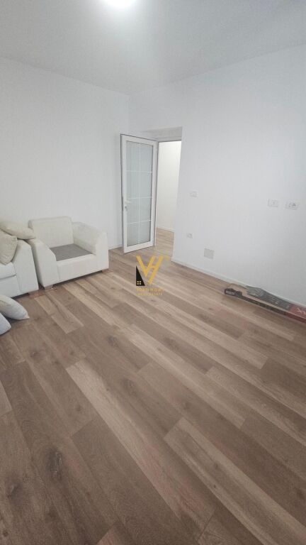 SHITET APARTAMENT 1+1+OBORR TE TIRANA E RE 13.000.000 LEKE