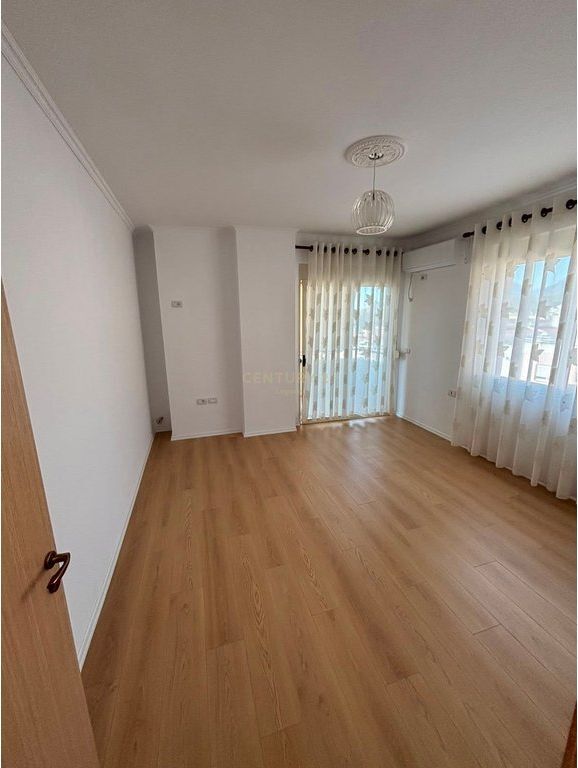 Apartament 2+1 Për Shitje në Fresku, Tiranë 135,000 €