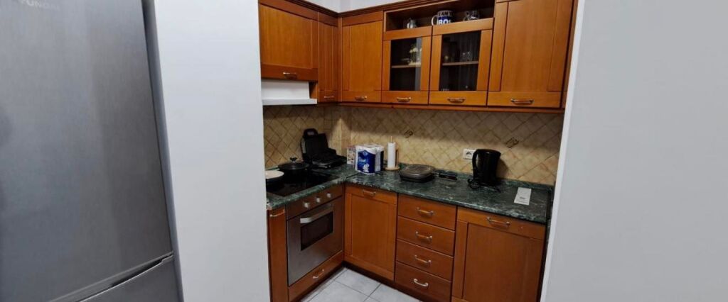 🏡 APARTAMENT ME QERA  • 2+1+2 ☎️  💰 Çmimi: 750 €neto ✅ 📍 Lokacioni: Lagja 1 Vollga
