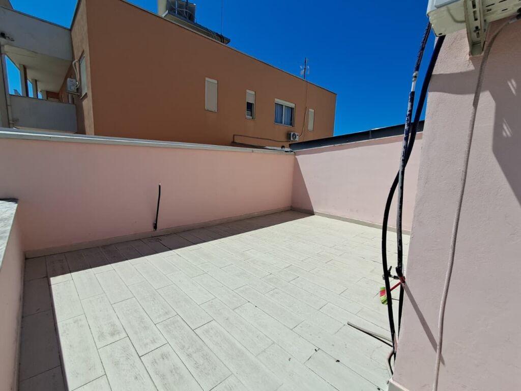 SHITET APARTAMENT 2+1 ME VERANDË 97 M² NË PLEPA