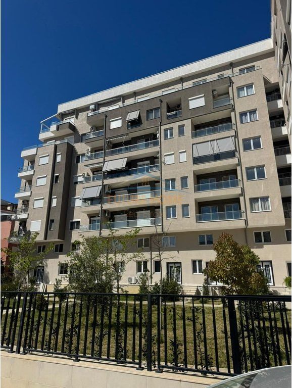 In vendita, Duplex 2+1+2, Golem, Kavajë