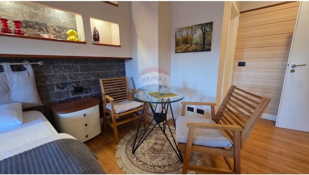 Apartment 2+1+2 in Center