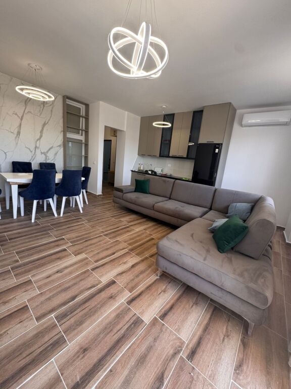 Shitet Apartament 1+1 –Golem