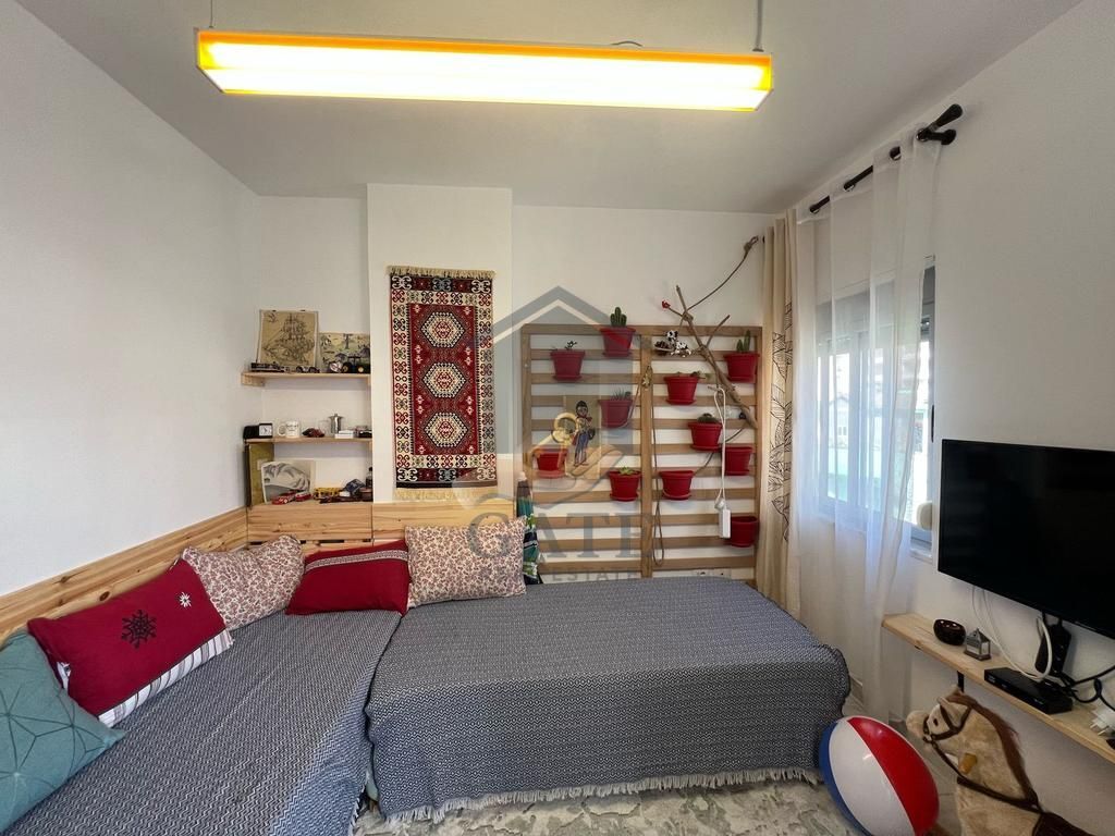 For sale, Studio apartment in Shkëmbin e Kavajës near Hotel Majestic