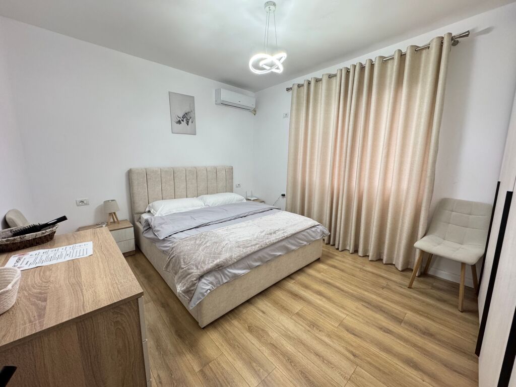APARTAMENT 1+1 PER QIRA NE QENDER