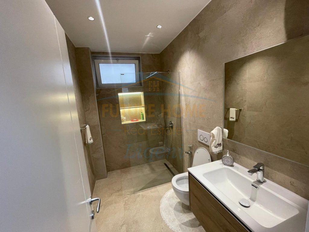 Rent, 2+1 Apartment Center, Tirana. 850 €