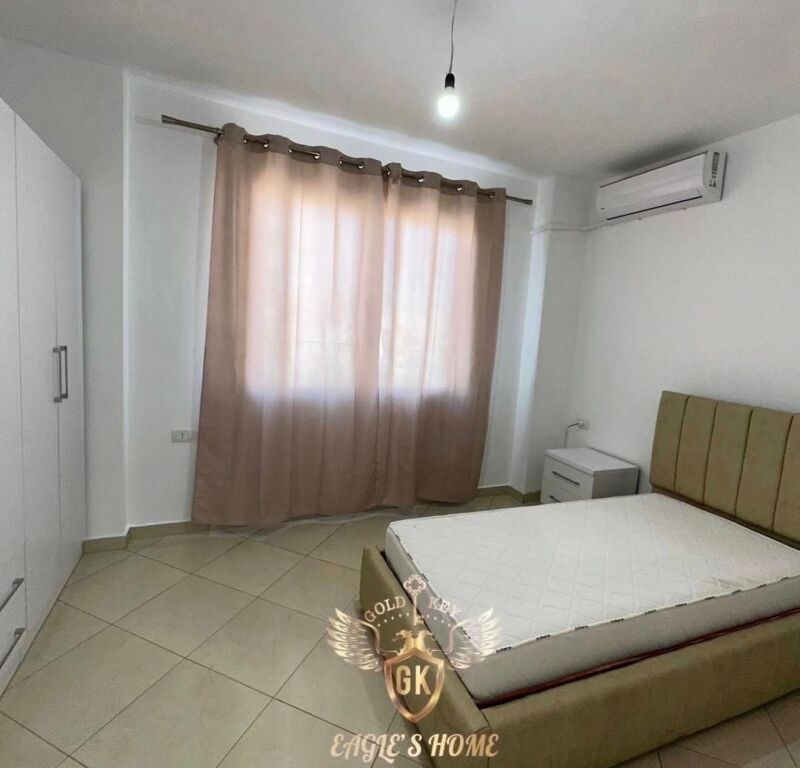 🏡 APARTAMENT ME QERA  • 3+1+2 me Ballkon 📍Stacioni Trenit ☎️  💰 Çmimi:  600€ neto ✅