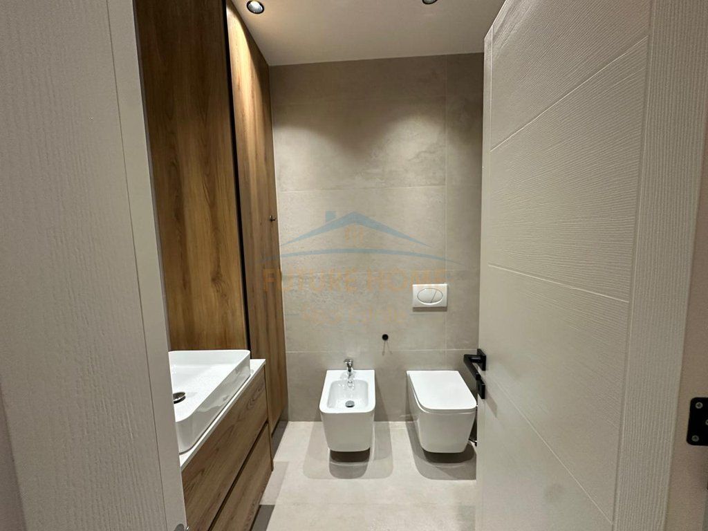 Rent, Apartment 1+1 Red School, Tirana 750 €