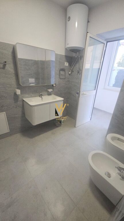 SHITET APARTAMENT 1+1+OBORR TE TIRANA E RE 13.000.000 LEKE
