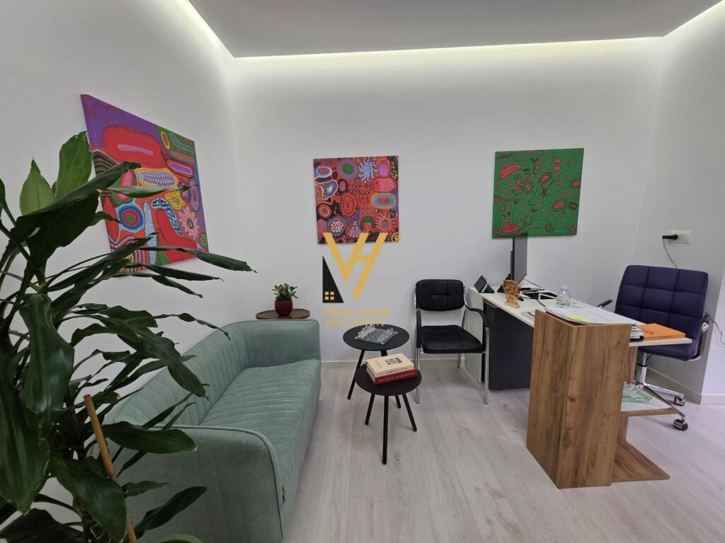 JEPET ZYRE 65 M2 ME QERA TEK SHKOLLA E BALETIT 50.000 LEKE